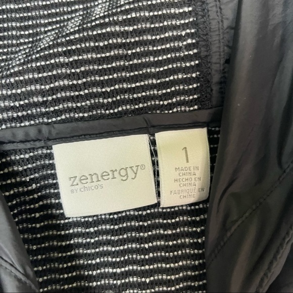 Chico's Black and White Patterned Hooded Vest size 1 - Picture 5 of 5